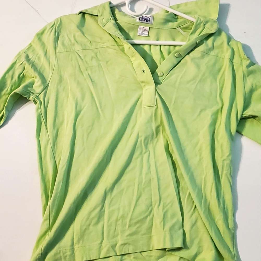green long sleeved Leon Levin medium polo shirt.